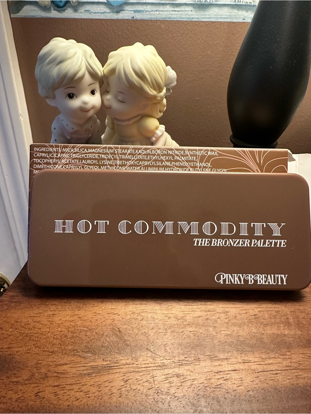 Pinky b beauty hot commodity bronzer palette BNIP - Picture 3 of 5